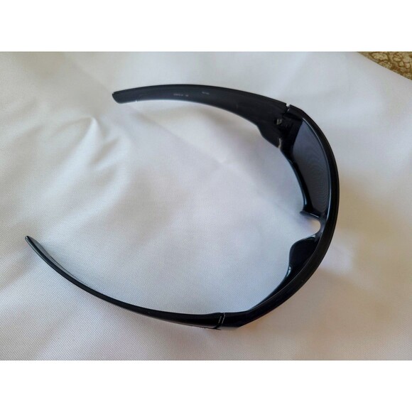 Oakley Batwolf OO9101-01 127 Men's Shield Sunglasses with Carrying Pouch - Picture 4 of 8